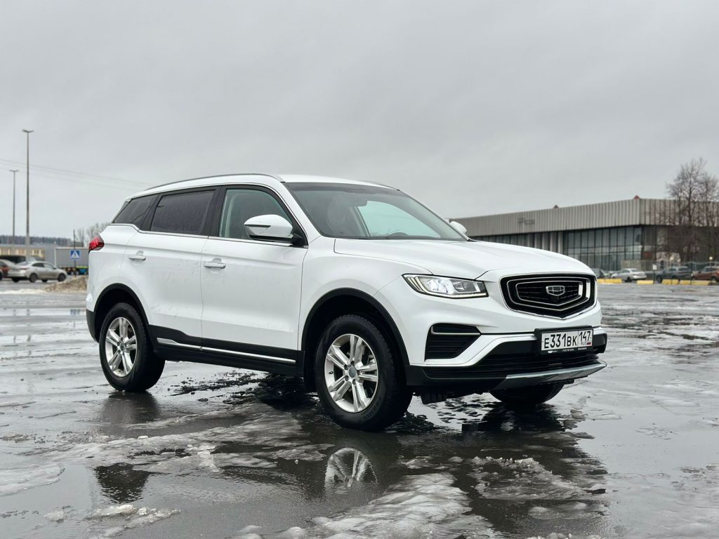 Geely Atlas в аренду